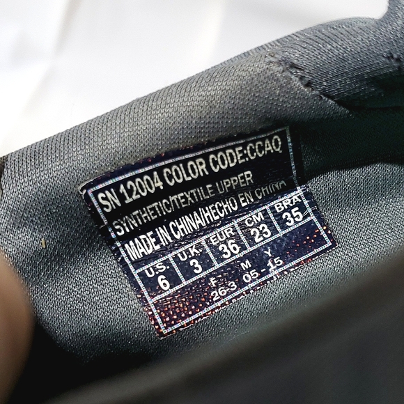 Sketchers Synergy Scene Stealer Grey/Aqua Memory Foam Sneakers - Size 6 - Picture 7 of 7